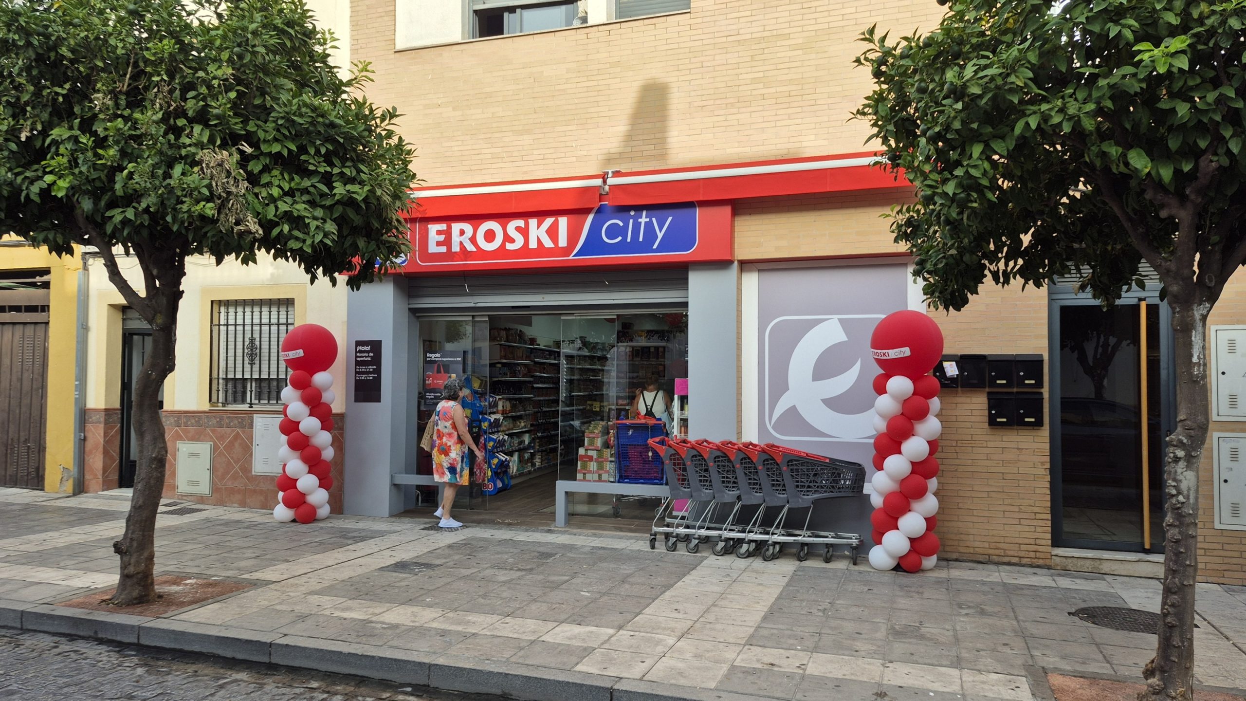 EROSKI inaugura un nuevo supermercado franquiciado en la localidad sevillana de Gelves